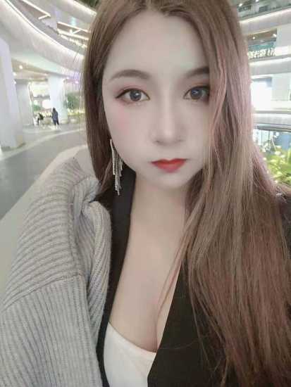 晓晓丰乳肥臀肉弹战车！操起来最爽的